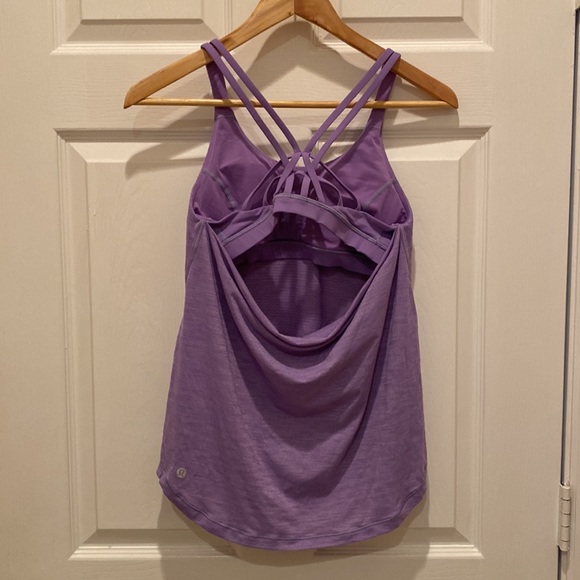 Size 4, Purple LuLulemon Tank, built-in Bra - Picture 2 of 4